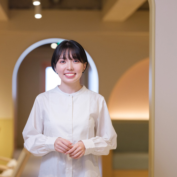 法本 蘭 氏